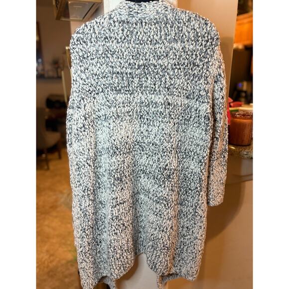 Stitch Fix Emory Park Charlize Cardigan Gray / White Large Oversized - Picture 3 of 3